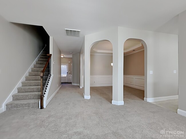 Building Photo - 5146 Summersun Dr