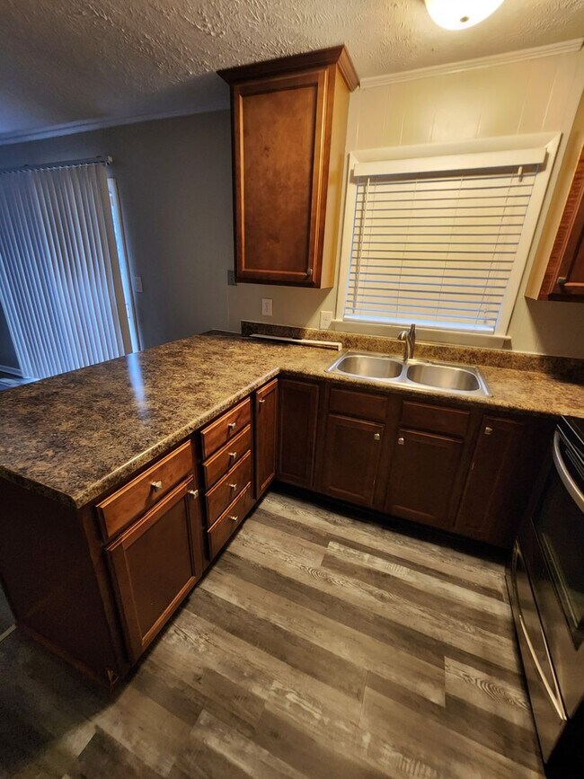 Building Photo - WELMAR