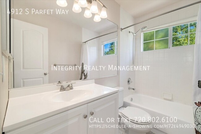 Building Photo - 4912 S Parfet Way