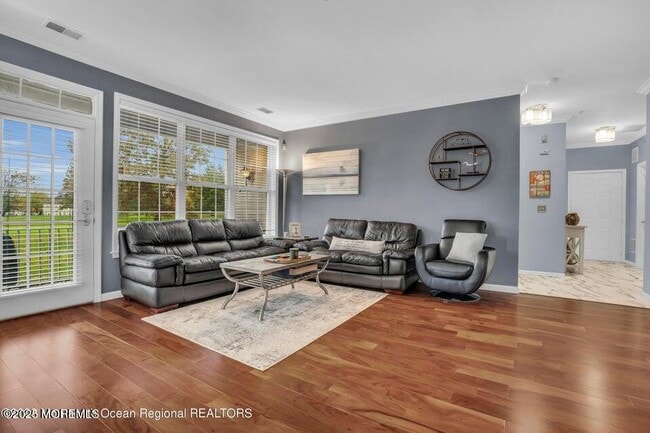 Building Photo - 410 St Andrews Pl