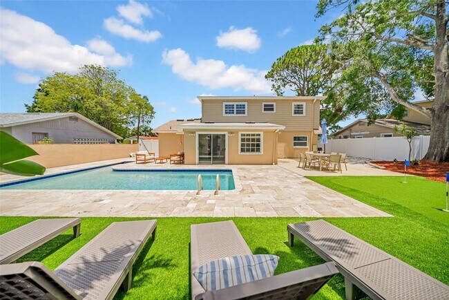 Building Photo - 4924 Shetland Ave