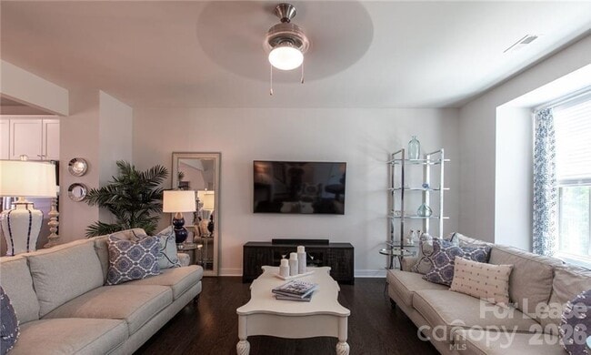 Building Photo - 3023 Salix Bend Dr