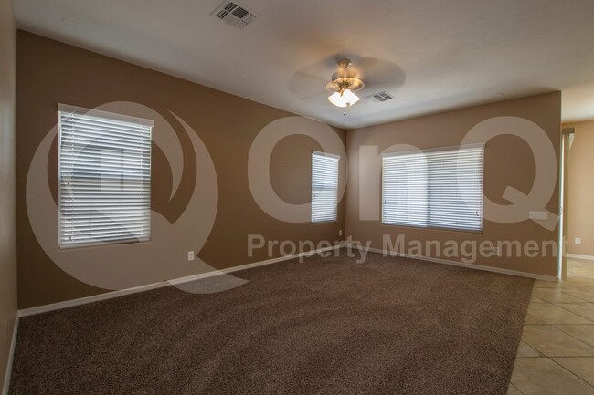 Building Photo - 4749 S Antonio