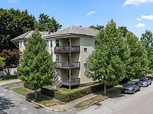 Building Photo - 97 Courtland St