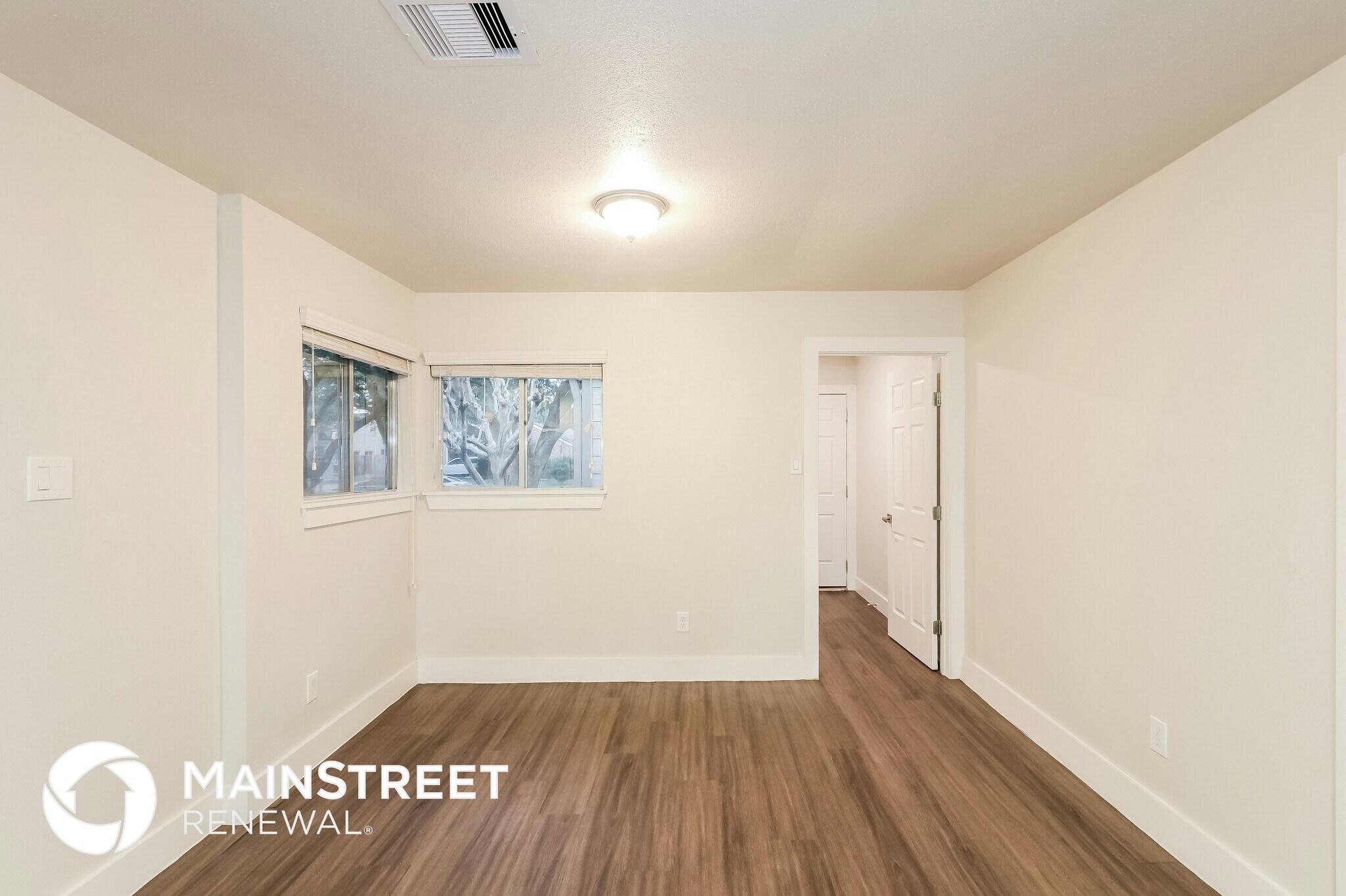 Building Photo - 4515 Sylvan Glen Dr