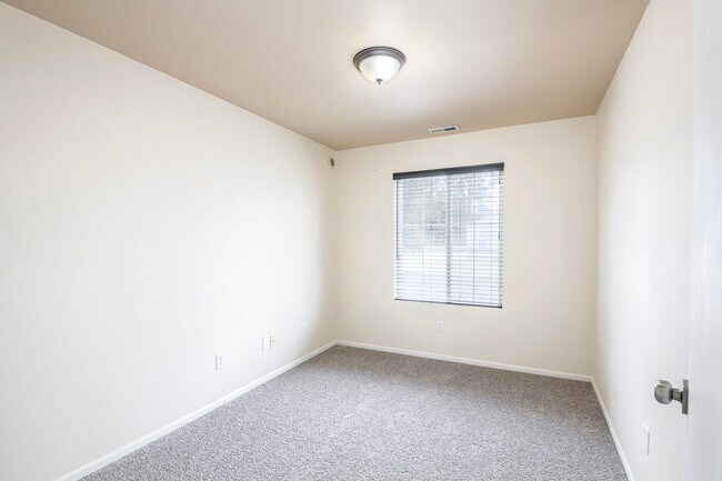 Building Photo - 14950 Prairie Vista Loop SE
