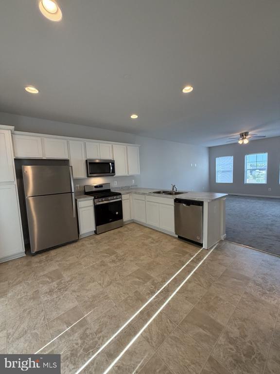 Building Photo - 146 Galaxy Pl