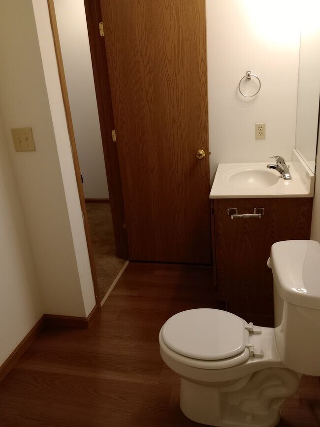 Building Photo - 3546-3548 Prescott Dr.