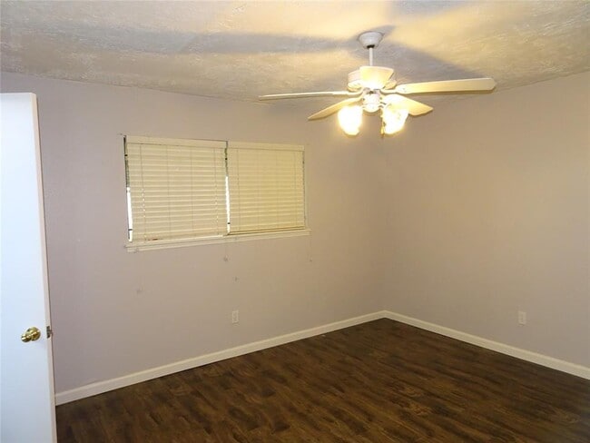 Building Photo - 134 Memory Ln