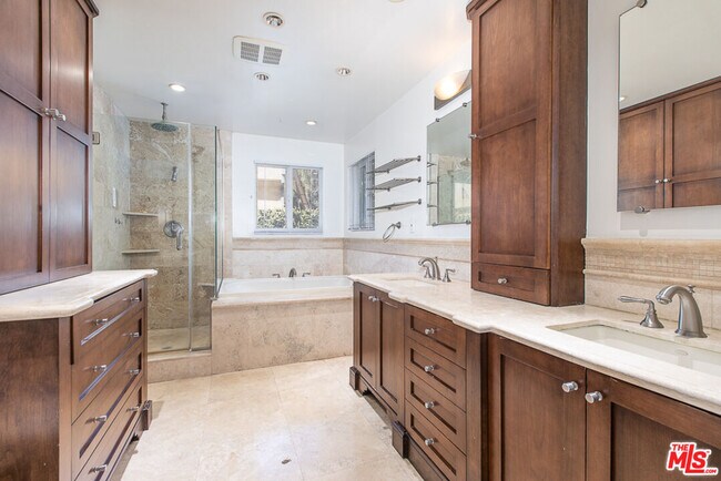 Building Photo - 1628 Benedict Canyon Drive