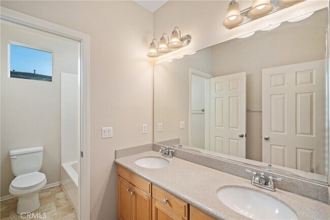 Building Photo - 534 N Cabernet Dr