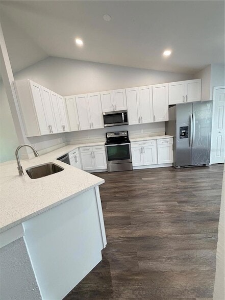 Building Photo - 100 Little Fox Ave