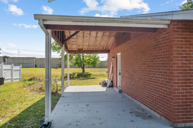 Building Photo - 5328 Cherryview Ln