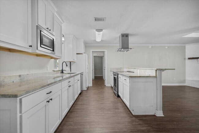 Building Photo - 903 Joel Dr