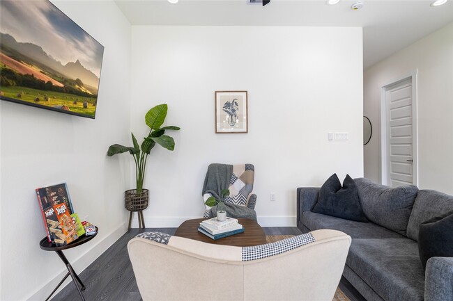 Building Photo - 4802 Angleton St