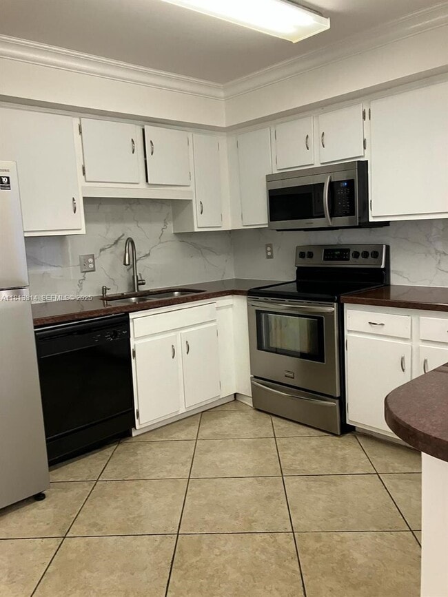 Building Photo - 1303 Partridge Close