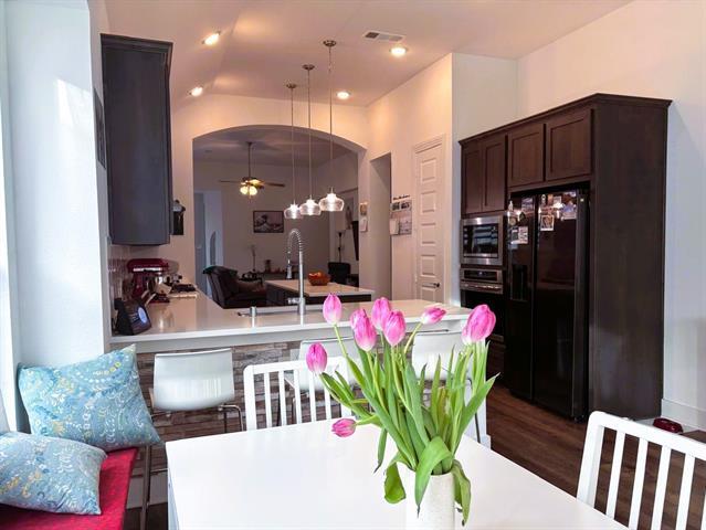 Building Photo - 2333 Cobbler St