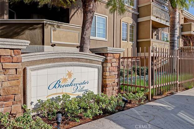 Building Photo - 2750 Artesia Blvd