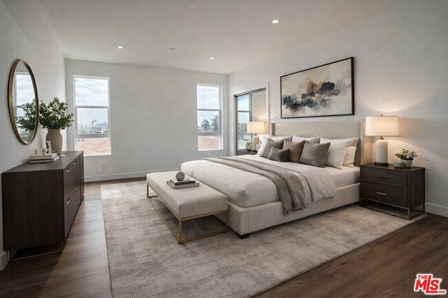 Building Photo - 11255 Hatteras St