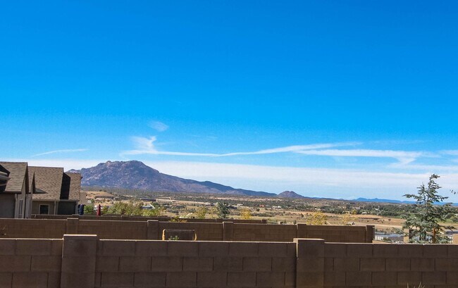 Building Photo - Application Pending- Two Bedroom Plus Den Home in Granite Dells Estates