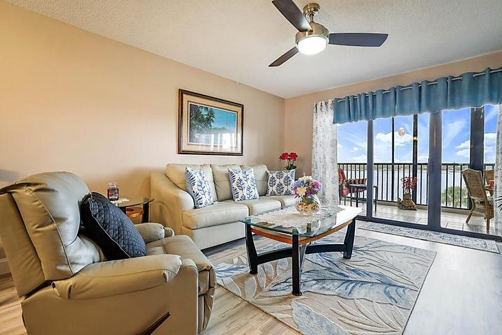 Building Photo - 300 Intracoastal Pl