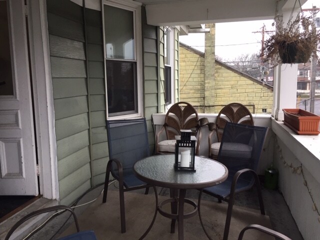 Building Photo - 26-28-28 King St