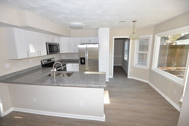 Building Photo - Single Family in Kempsville