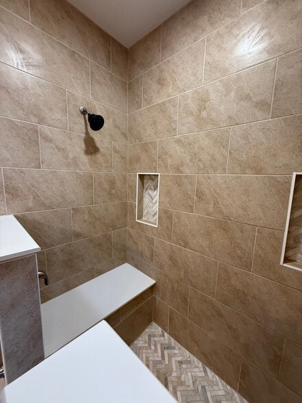 Primary bathroom (attached to master bedroom) - 8 Hagood Ave