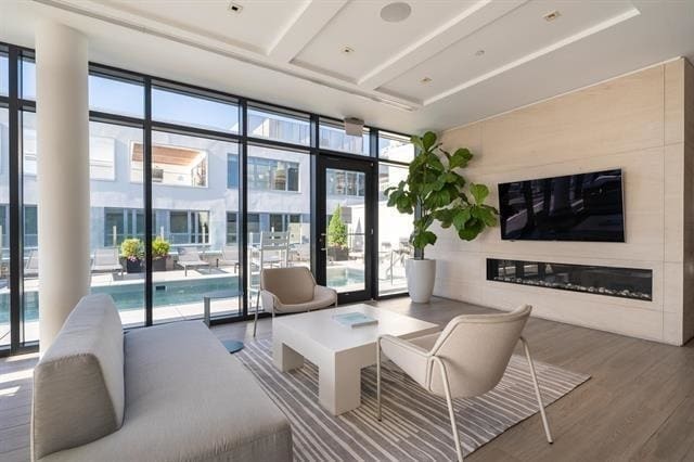 Building Photo - 160 1st St