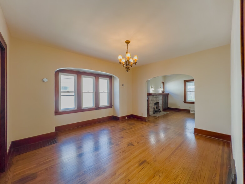 Building Photo - 464 Shasta Dr