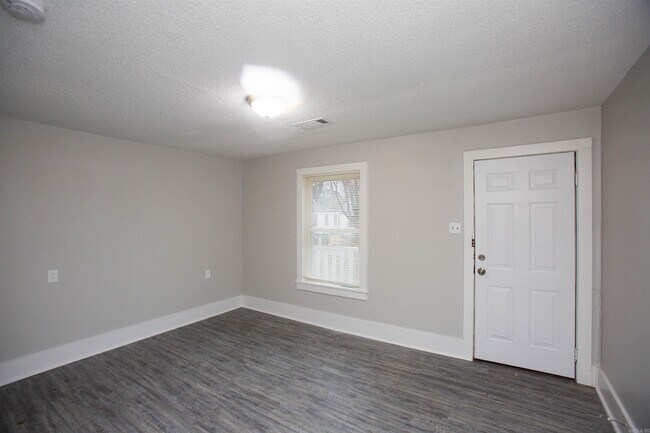 Building Photo - 2015 Franklin St