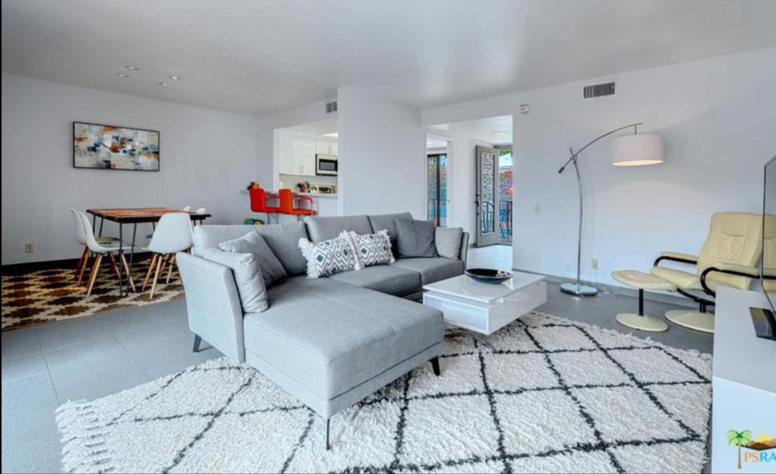 Living room - 2727 S Sierra Madre