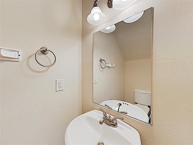 Building Photo - 1540 Aldra Dr