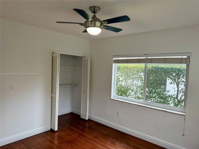 Building Photo - 814 Capri St