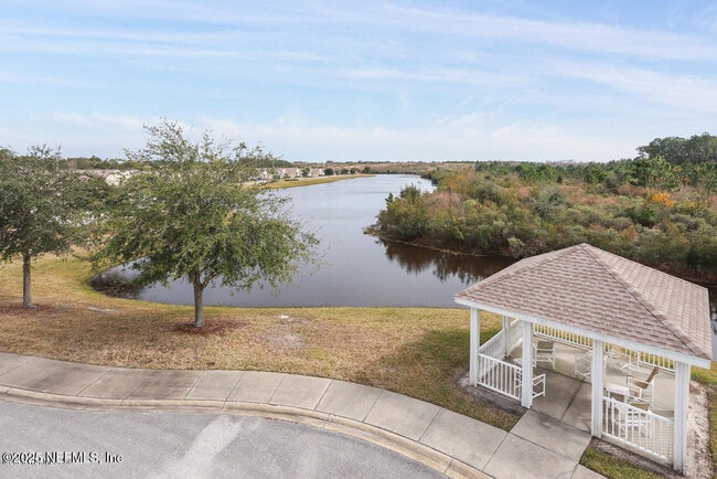 Building Photo - 4325 Edgewater Crossing Dr