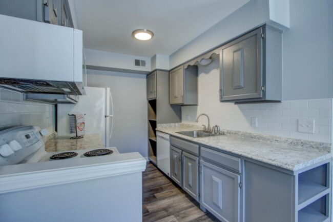 Building Photo - 4440 E 68th St