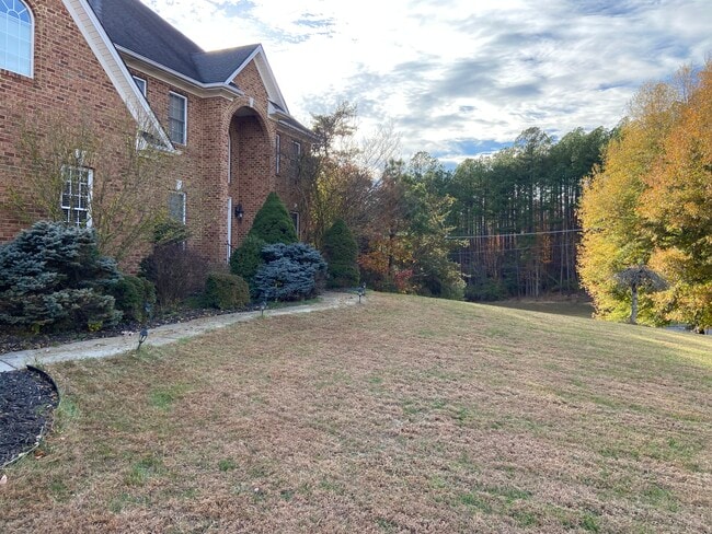 Building Photo - 100 Beacon Hill Pl