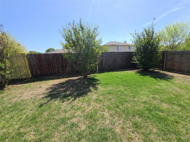 Building Photo - 2502 Cattleman Dr