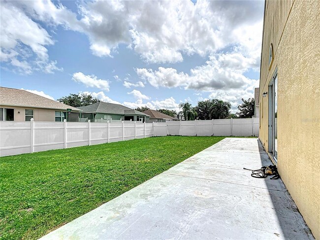 Building Photo - 610 Terranova Dr