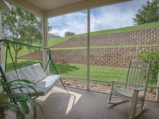 Building Photo - 2427 Caledonian St