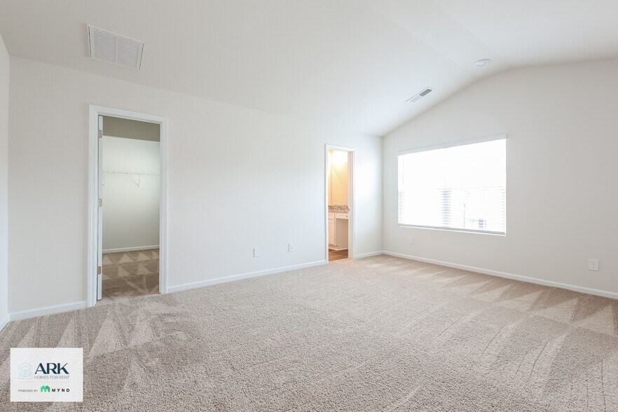 Building Photo - 6025 Mason Tucker Dr