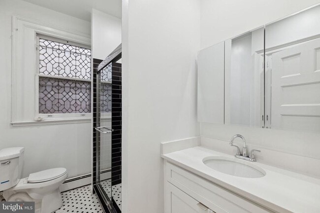 Building Photo - 131 S 18th St