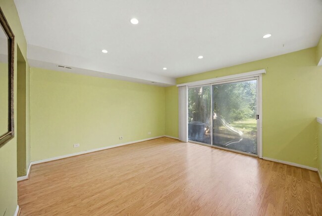 Building Photo - 1142 Brighton Pl