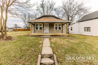 Building Photo - 1421 W 14th St