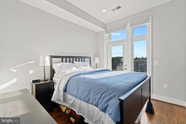 Building Photo - 3525 14th St NW