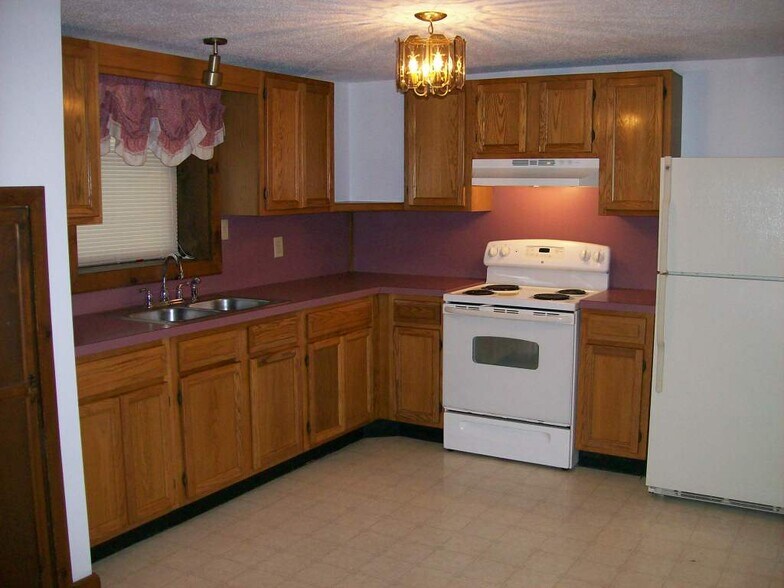 Building Photo - 1403 Lake Ariel Hwy