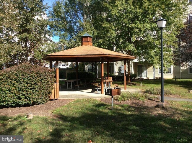 Building Photo - 14505 Hampshire Hall Ct