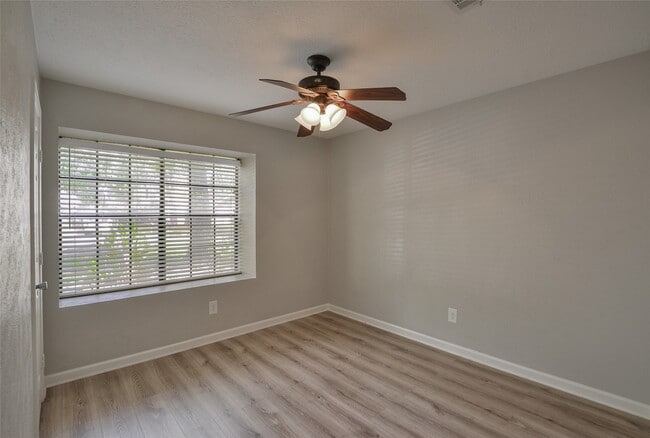 Building Photo - 3318 Golden Willow Dr