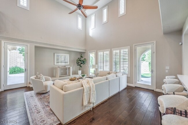 Building Photo - 636 Chervil Valley Dr