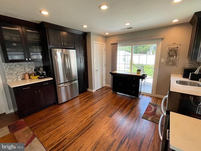 Building Photo - 272 Wood Stream Ct